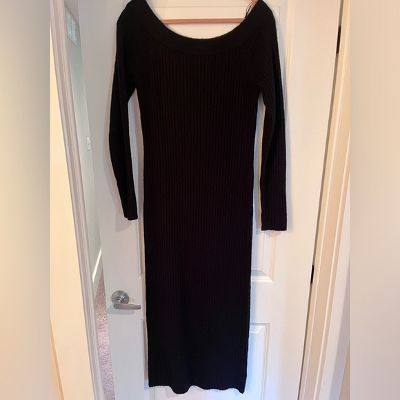 MICHAEL Michael Kors Dresses & Skirts - Michael Kors Ribbed Wool Blend Midi Dress - Size Large - Black